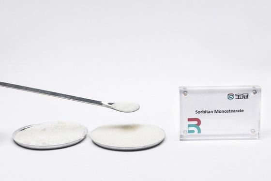 良い価格 明るい黄色の粒状固体ソルビタン モノステアレート安定剤 潤滑剤 軟化剤 オンライン